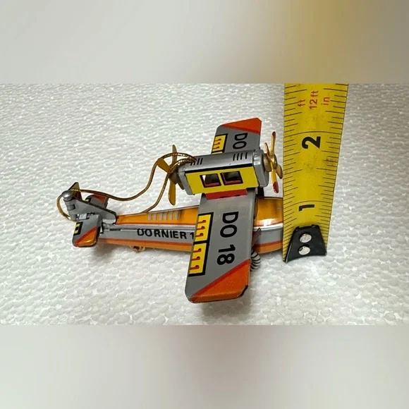 Vintage Style Toy Airplane Set - Orange and Yellow